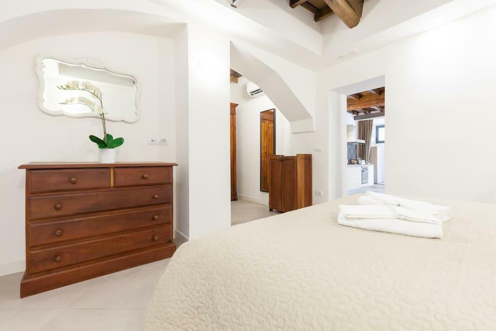 Maison Romana Loft Bagian luar foto