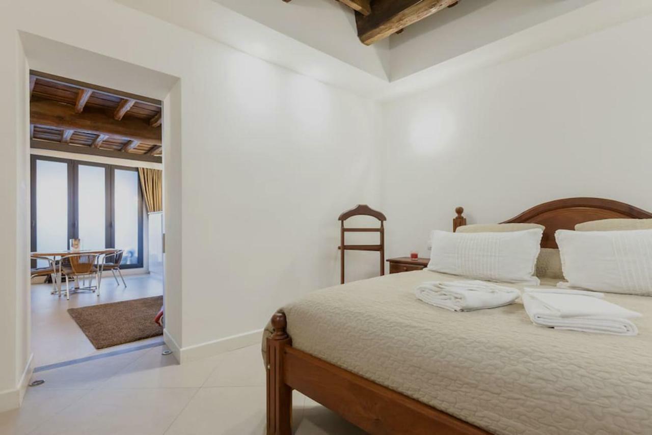 Maison Romana Loft Bagian luar foto