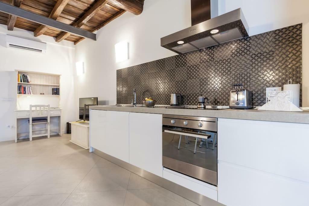 Maison Romana Loft Bagian luar foto